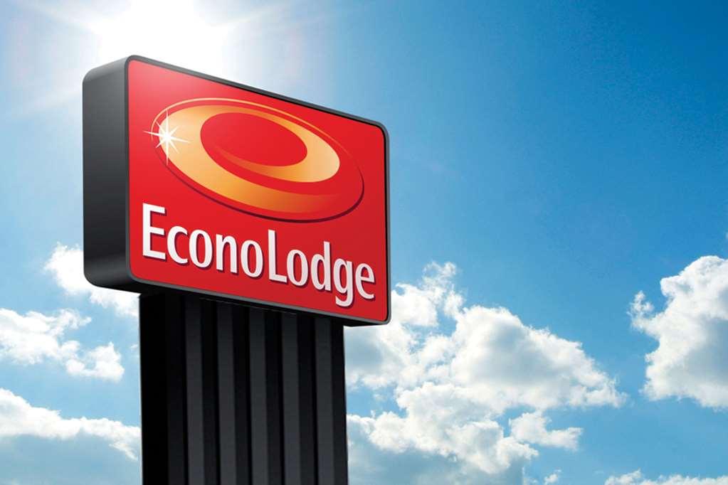 Econo Lodge Waynesboro Eksteriør billede