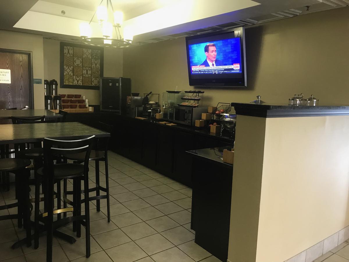 Econo Lodge Waynesboro Eksteriør billede